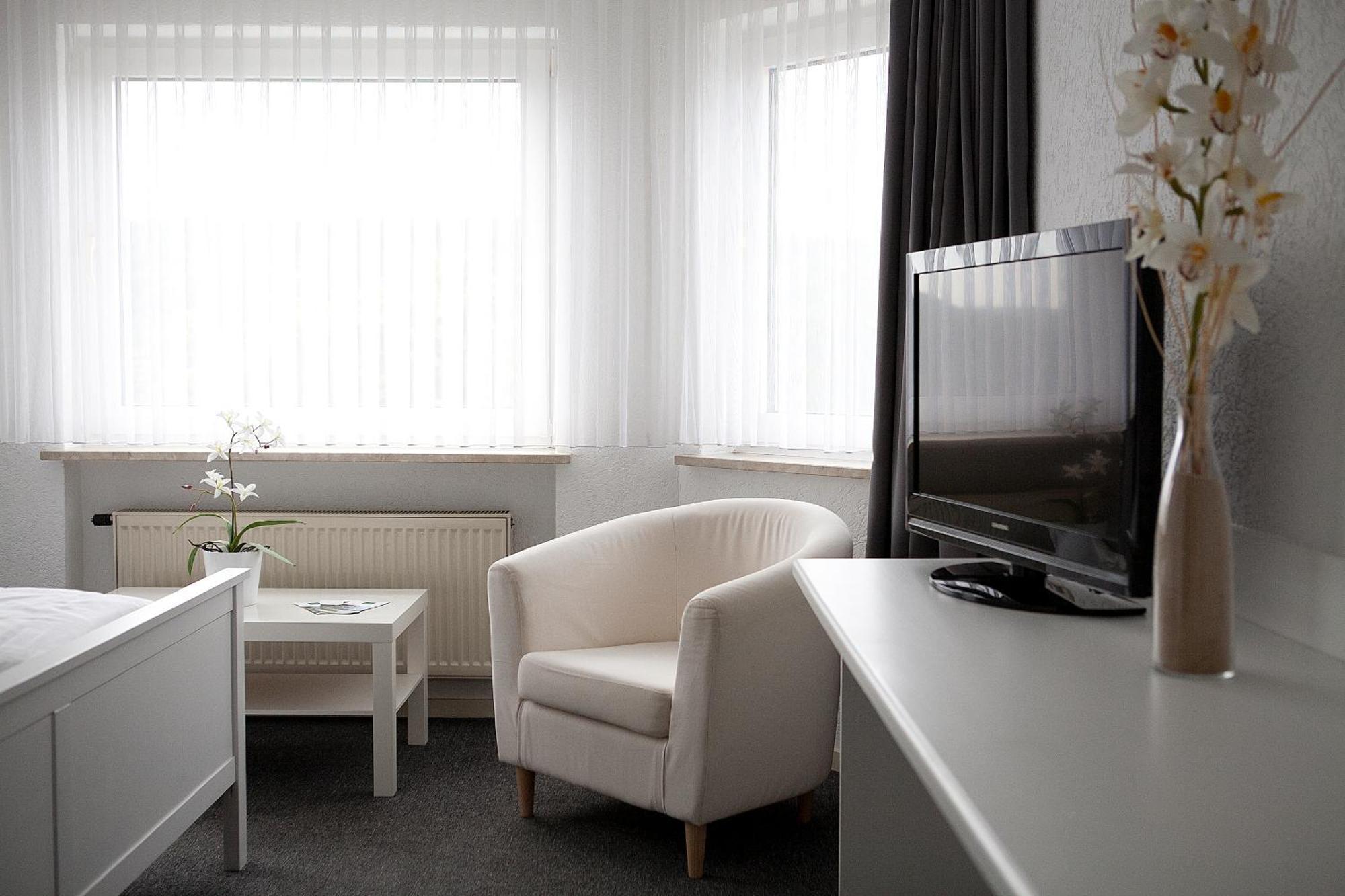 Hotel Asslar Exteriör bild